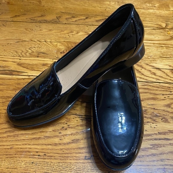 clarks Unstructured Leather Shiny Black Si… - Picture 1 of 7